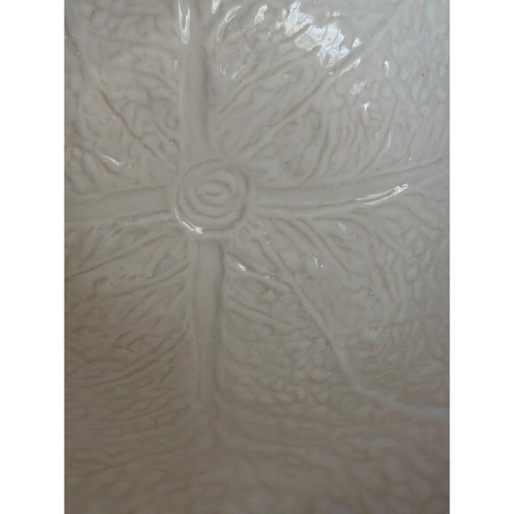 Olfaire Portugal White Majolica Cabbage Leaf Serving Bowl 10" Bordallo Style Vin - Picture 5 of 12